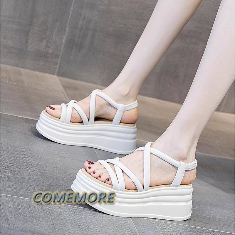 Модные босоножки на танкетке с перекрестными ремешками, женские летние босоножки на толстой платформе, женские тапочки, шлепанцы на толстой подошве, шлепанцы