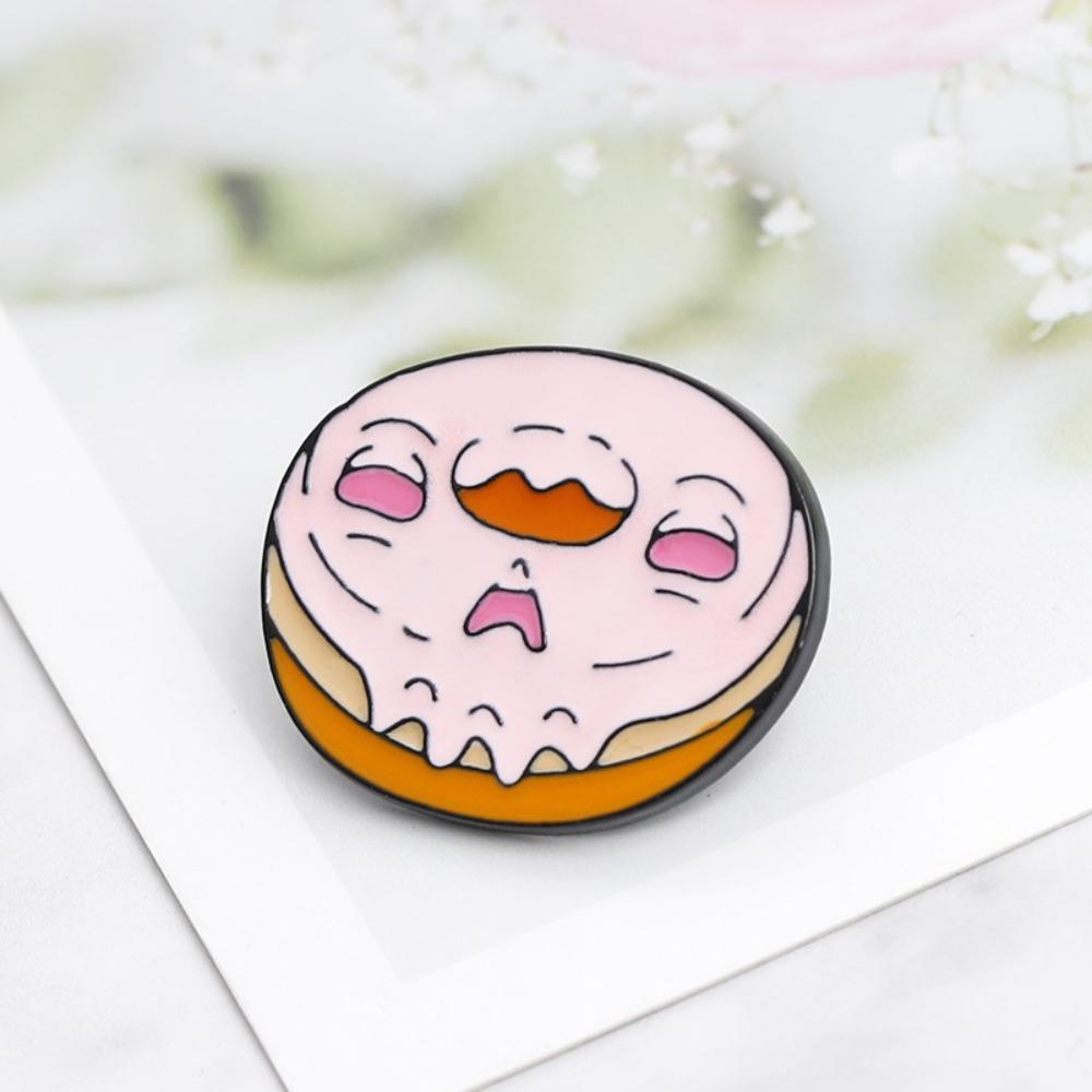 Vintage Halloween Lapel Pins Zinc Zinc Alloy Doughnut Brooch Cartoon Metal Brooch  Holiday Decoration