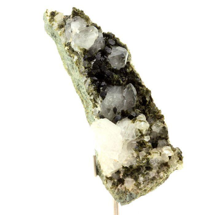 Pierres et Minéraux. Quartz + Epidote. 772.0 ct. Saint-Véran, Hautes-Alpes, France.
