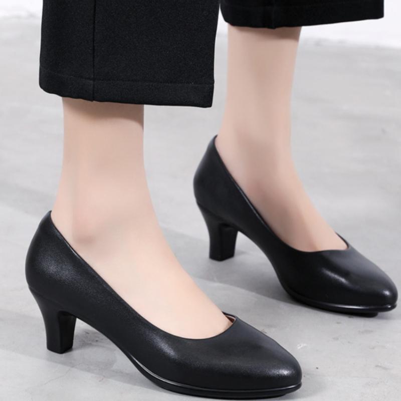 Модная рабочая профессиональная женская обувь с коротким носком для стюардесс из кожи для сотрудников отелей на высоком каблуке для женщин