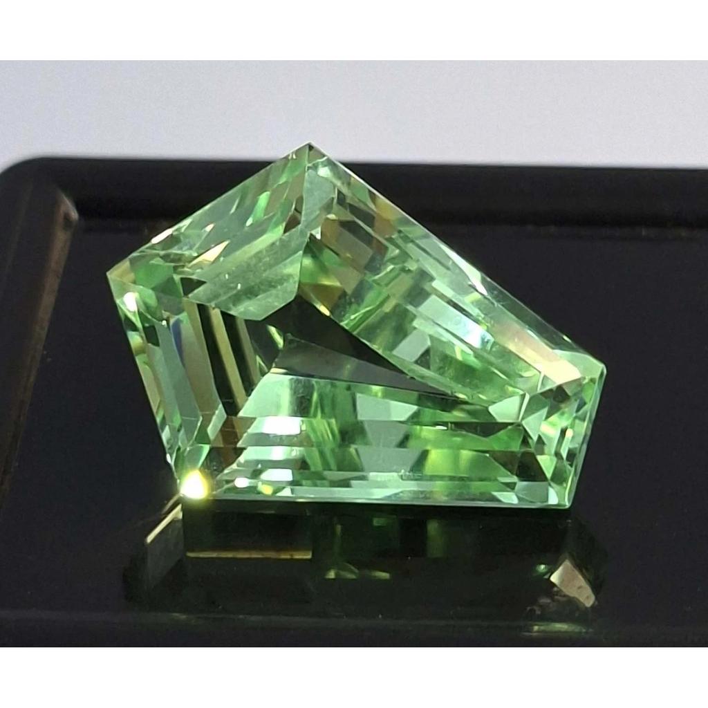 Fancy Cut Natural Green Sapphire 10-12 Ct Fabulous Certified Loose Gemstone
