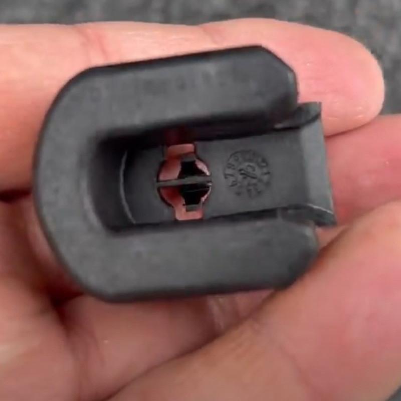 1/2 шт. втулка петли задней двери багажника, подходит для Toyota Tacoma 2017-2023, боковая часть петли двери, суппорт 66143-04021,84331136