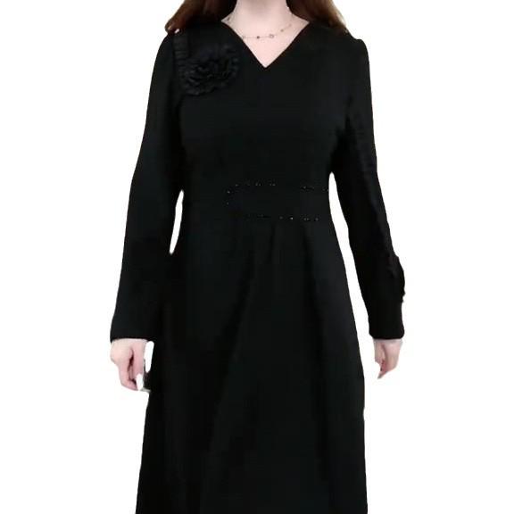 Luxurious Velvet Embroidered Dress for Middle-Aged Women - Autumn/Winter Collection