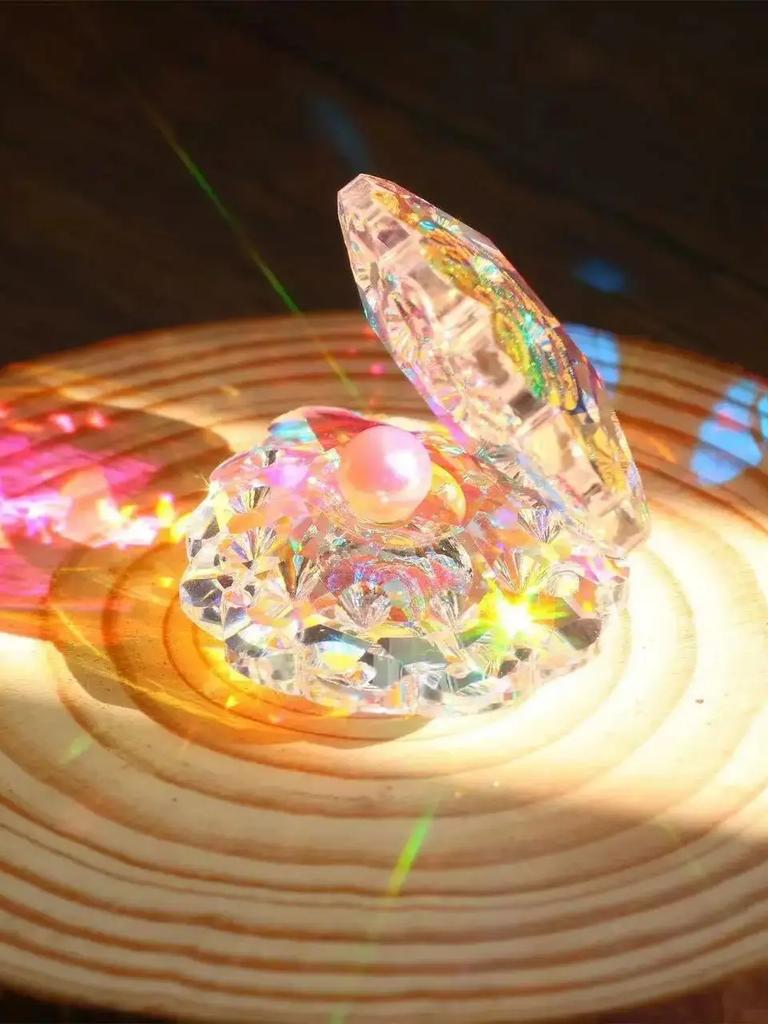 Reflective Crystal Conch Shell with Pearl Sun Catcher Pearl Clam Ornaments Crystal Seashell Figurine Collectible Desk Decor