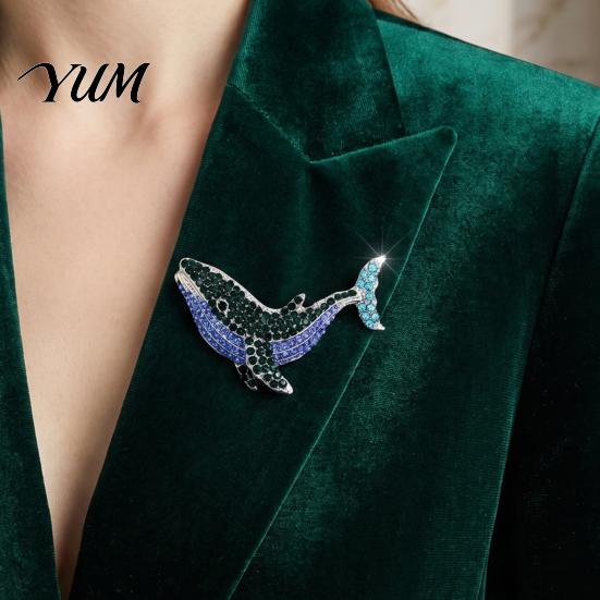 Clothing Embellishment Pin Women Rhinestone Whale Brooch, Sea Animal Decorative Badge Alloy Lapel Brooch Pin, Sweater Cardigan Coat Dress Jewelry
