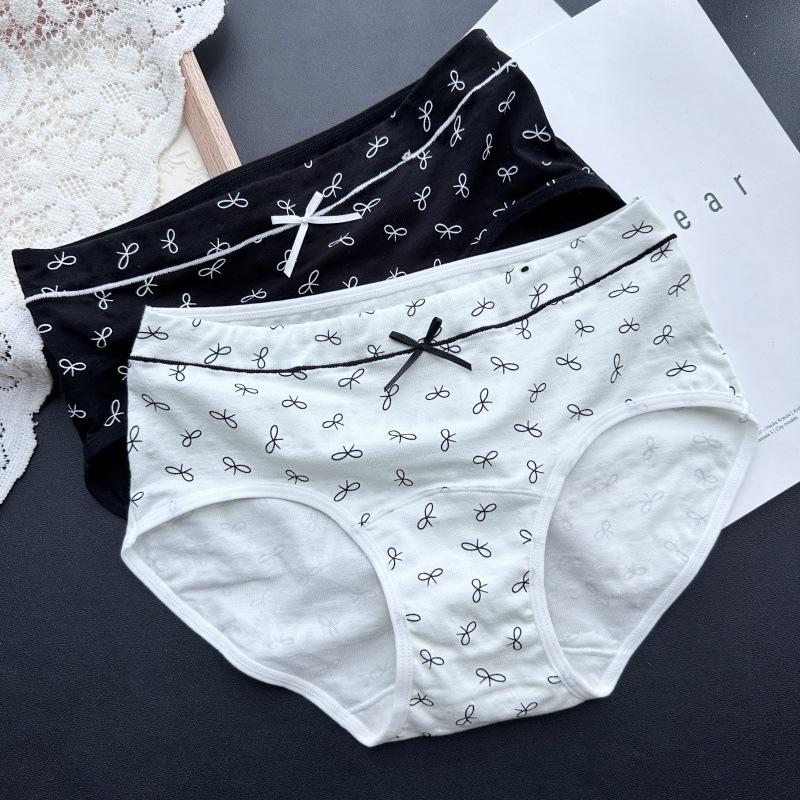 Ladies Spring and Autumn Cartoon Printed Bear Cotton Underwear