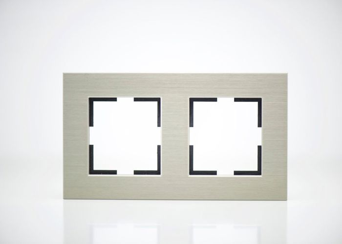 Plaque de finition métal bronze 2 postes 84x159x10mm
