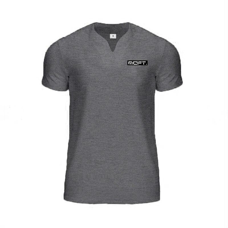 Muscleguys Мужские дышащие футболки для фитнеса и тренировок с короткими рукавами для занятий спортом на открытом воздухе с v-образным вырезом, уличная футболка с рисунком