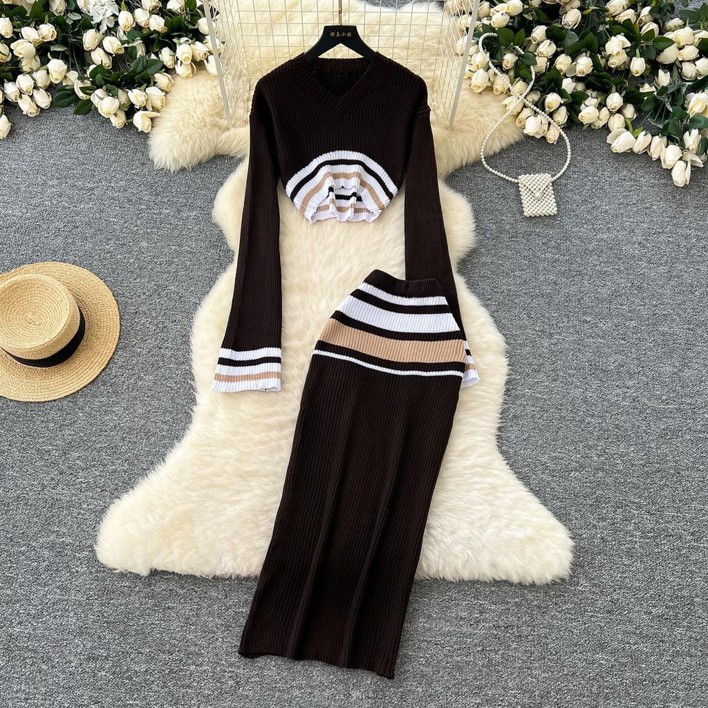 Короткий трикотажный топ с V-образным вырезом в цветных блоках, женский облегающий свитер с юбкой и высокой талией