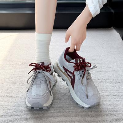 Женская обувь – Кроссовки