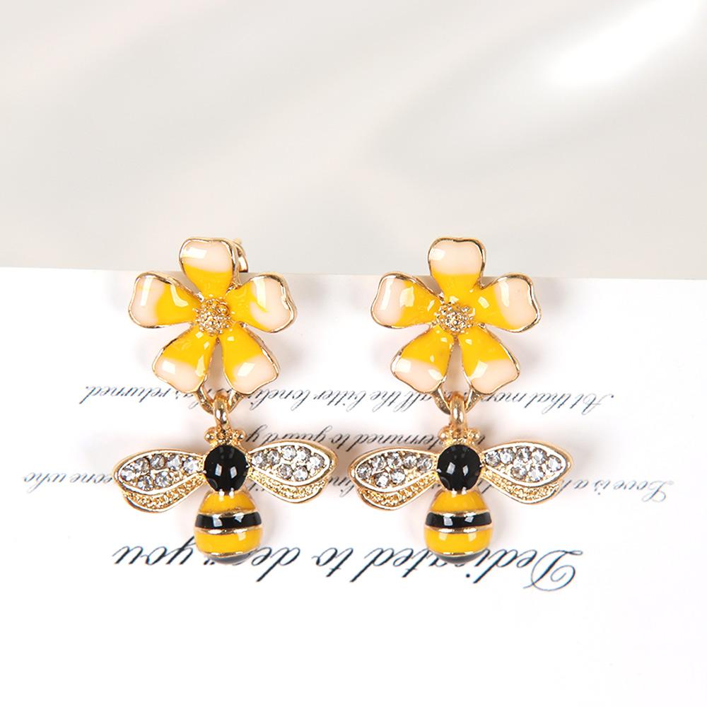 Модные ювелирные изделия с пчелиным желтым цветком, женские аксессуары, висячие серьги для девочек, серьги-гвоздики