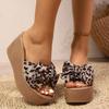 Женские шлепанцы на танкетке, шлепанцы с леопардовым принтом и бантом, летние новые повседневные шлепанцы для женщин, шлепанцы на платформе на высоком каблуке