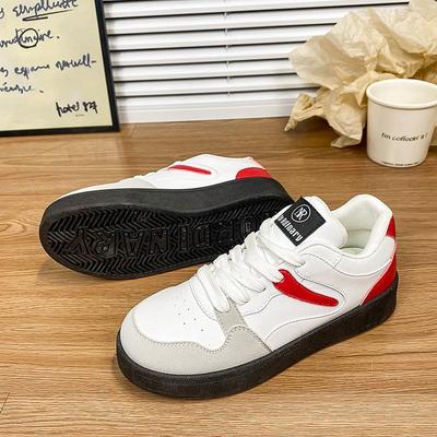 Маленькие белые туфли женские 2025 весна-лето новые осенние студенческие корейская версия универсальных повседневных модных туфель на платформе модные туфли для досок