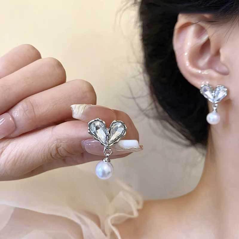 Корейский стиль, клипса для уха без прокола с длинной кисточкой, дизайн с жемчужной бабочкой для женщин - Высококачественная, Крутая мода.
