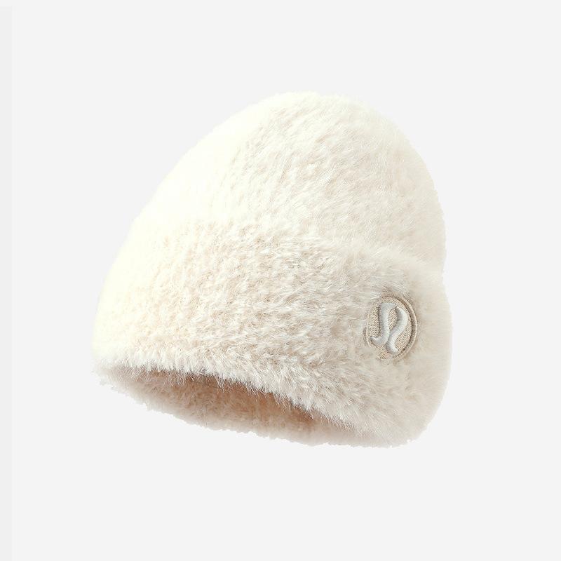 Осенне-зимняя шапка женская, вышитая этикетка с алфавитом, плюшевая зимняя теплая шапка, модная универсальная шапка от холода