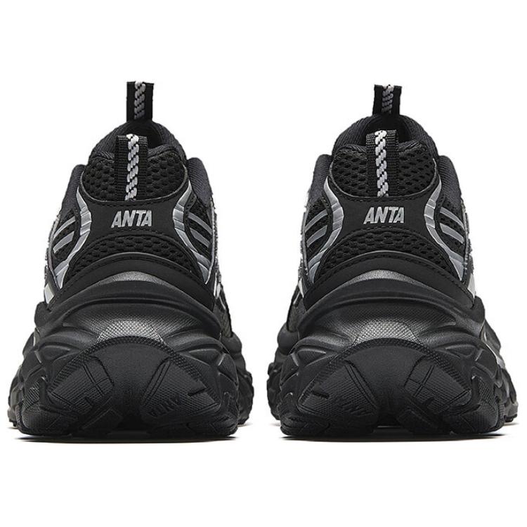 Anta Амортизация Нескользящее Покрытие Cushioning Slip Resistant Coverage Низкие Кроссовки на Толстой Подошве Женские Черный Серебристый 122518899-2