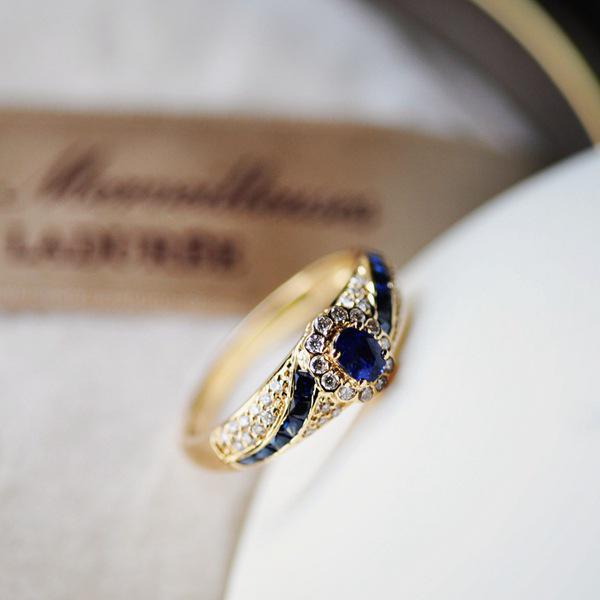 Stylish Alloy Ladies' Ring with Micro-Inlaid Sapphire Zircon