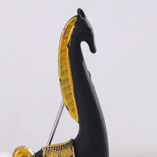 Minimalist Horse Brooch White Black Alloy Horse Lapel Pin Decorative Artistic Brooch Pin Outfit Accessory Gift for Men And Women