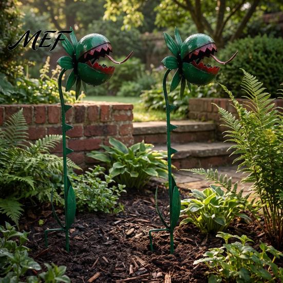 Garden Stakes for Outdoor Decor Venus Flytrap Stake, Metal Carnivorous Plant Yard Decor, Weird Gothic Unique Lawn Ornaments Landscaping Patio
