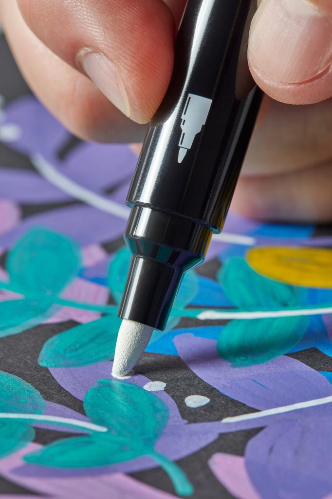 Creative acrylic markers black and white 2 pcs 1817