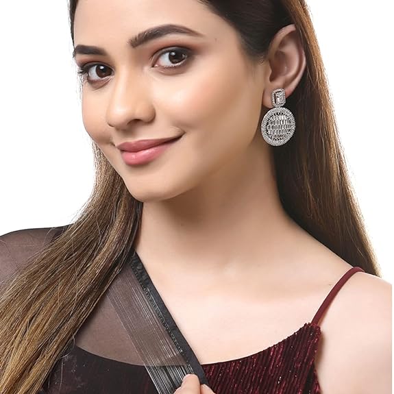 Earring Rhodium Plated Off White Geometruc Shaped Push Back Stud Earring Classic Dailies Jewellery For Girl And Women