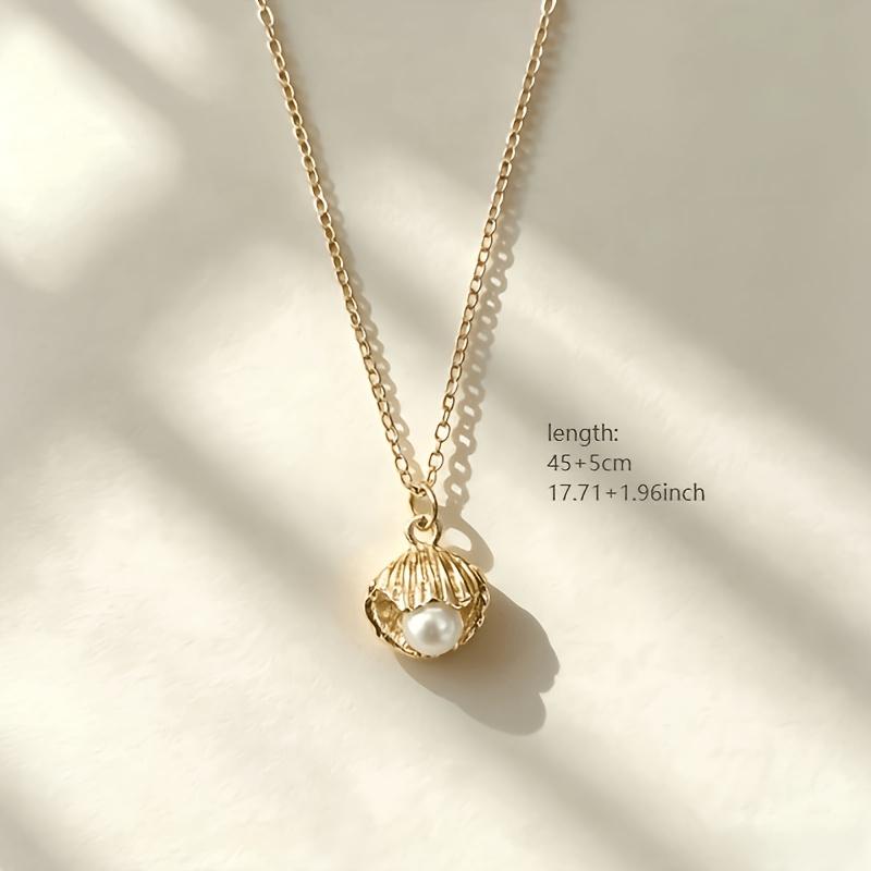 Summer Fashion Exquisite Ocean Style Pearl Shell Necklace Suitable for personal use and as a gift for friends