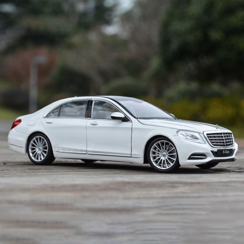 Welly 1/24 Mercedes-Benz S-Class S500 Модель автомобиля из сплава Литой металлический игрушечный транспорт Модель автомобиля Высокая симуляция Коллекция Детские подарки