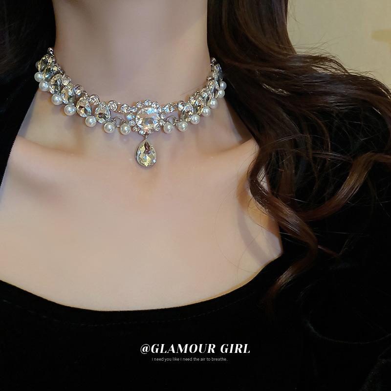 Korean temperament love butterfly pearl fringed necklace fashion collarbone chain versatile item decoration