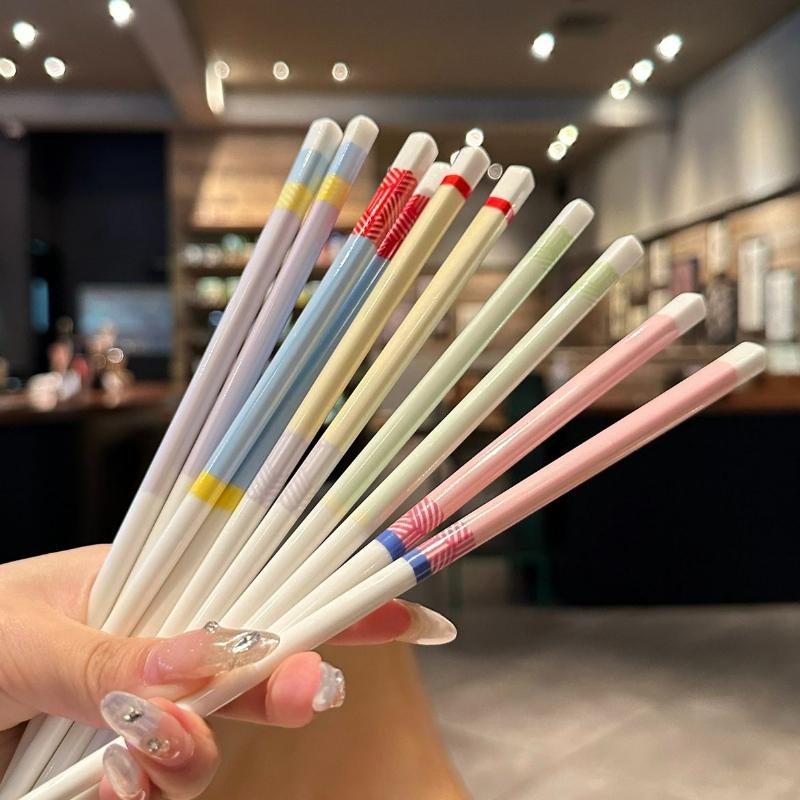 5 пар керамических палочек для еды, японские нескользящие палочки для суши, бытовая кухонная посуда, легко моющаяся, набор столовых приборов с ложкой, подарочный набор
