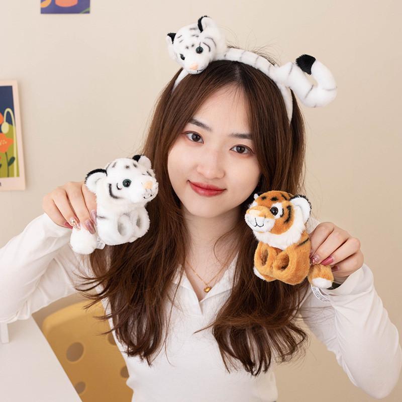 Charming Animal Plush Toy Wristband Featuring Tiger Panda Bunny And Elephant