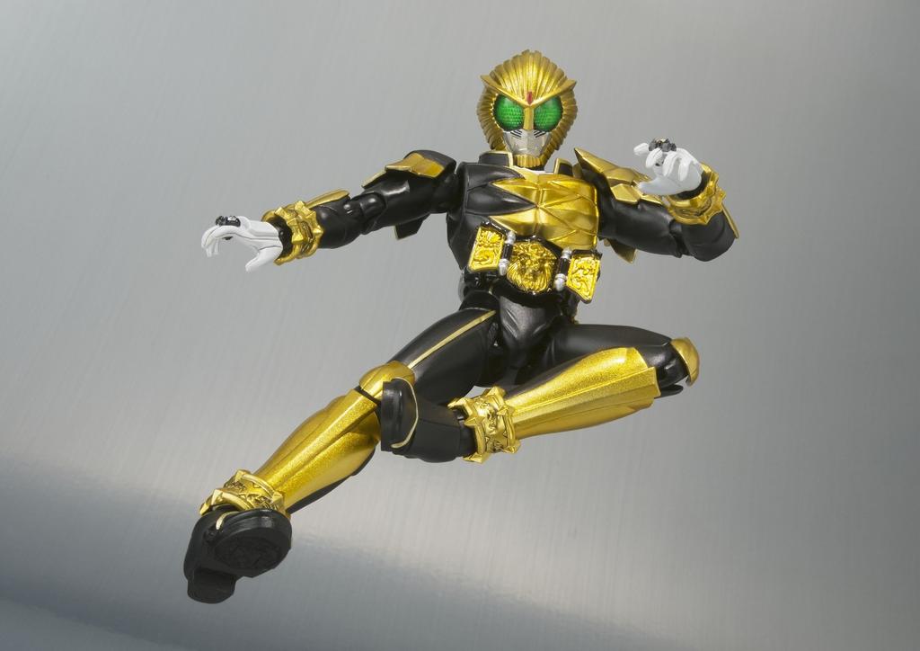 TAMASHII NATIONS Kamen Rider Beast S.H.Figuarts