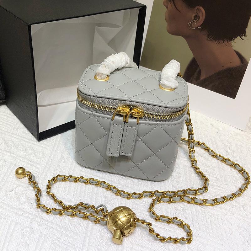 Rhombus chain bag 2024 new sheepskin box bag genuine leather women's bag mini lipstick bag shoulder messenger bag