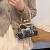 Модная ретро-стиль изысканная вышивка цветок имитация жемчуга цепочка женская вечерняя сумка универсальная наплечная сумка-мессенджер