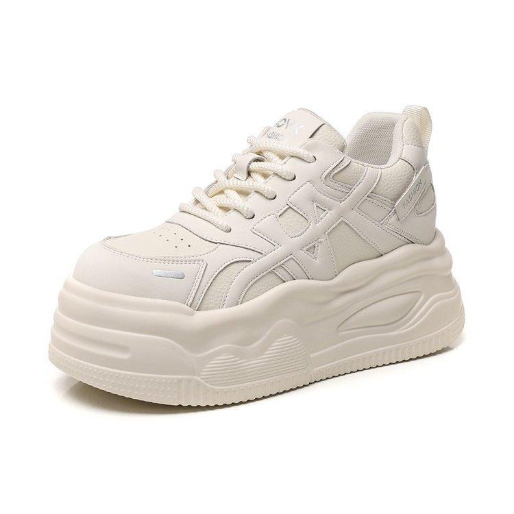 Кожаные белые туфли на толстой подошве женские с увеличением роста на 7 см 2025 осень-зима новая повседневная модная обувь на платформе мягкая подошва туфли-маффины