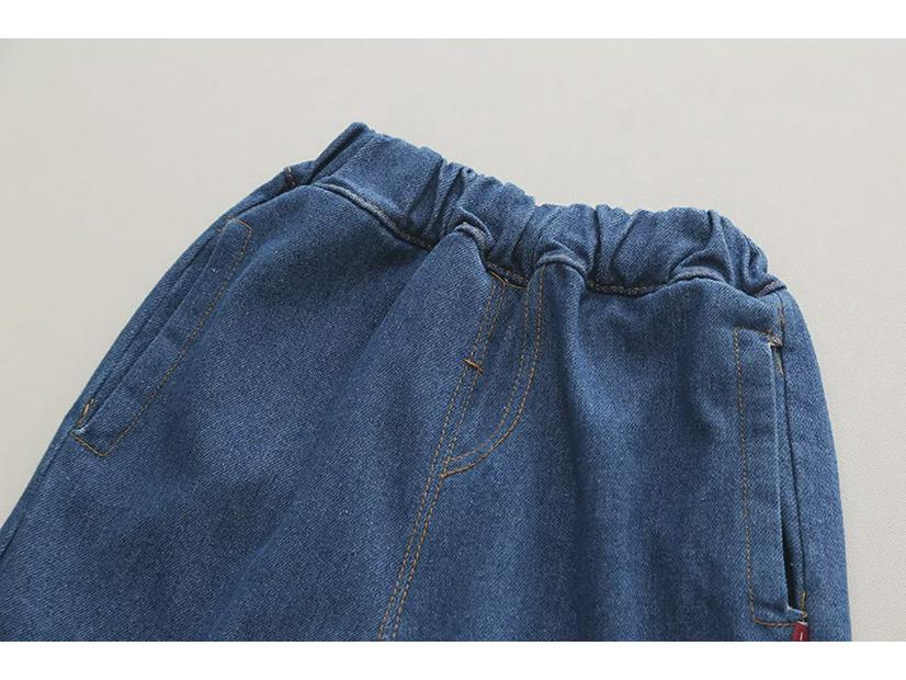 Модный джинсовый костюм-двойка с длинными рукавами для мальчиков на осень 2023 года