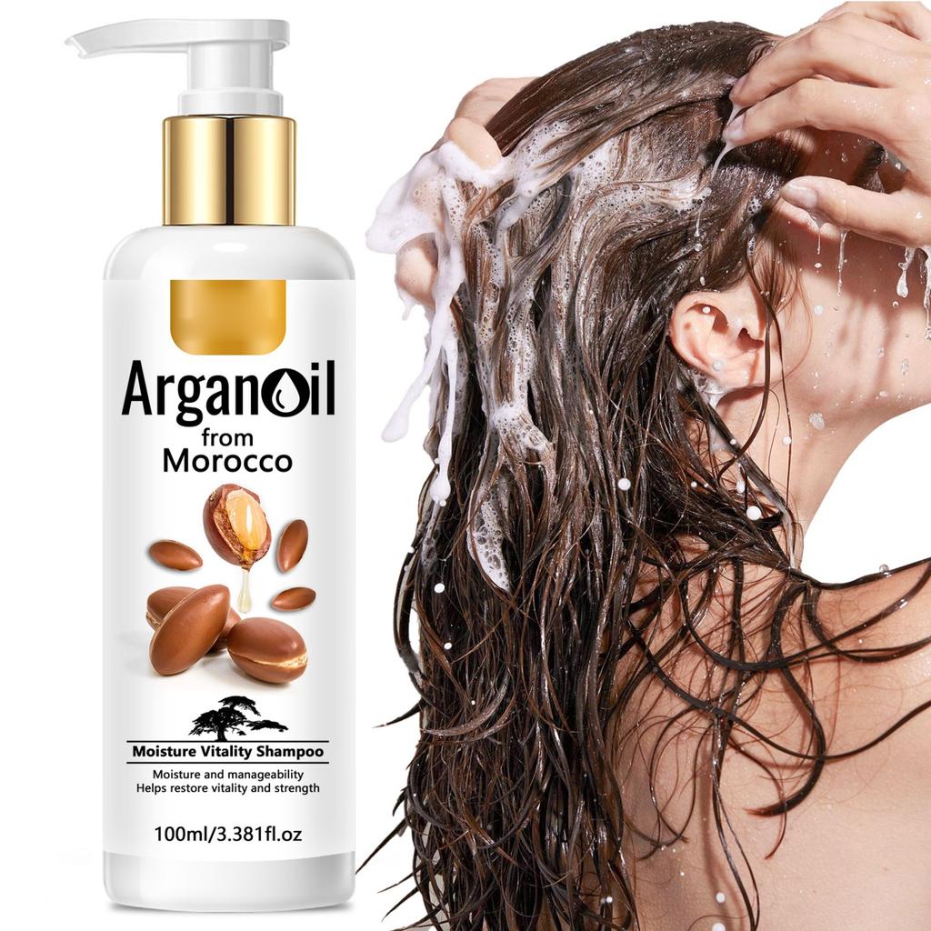 Шампунь с аргановым маслом разглаживает вьющиеся волосы, увлажняя и глубоко очищая