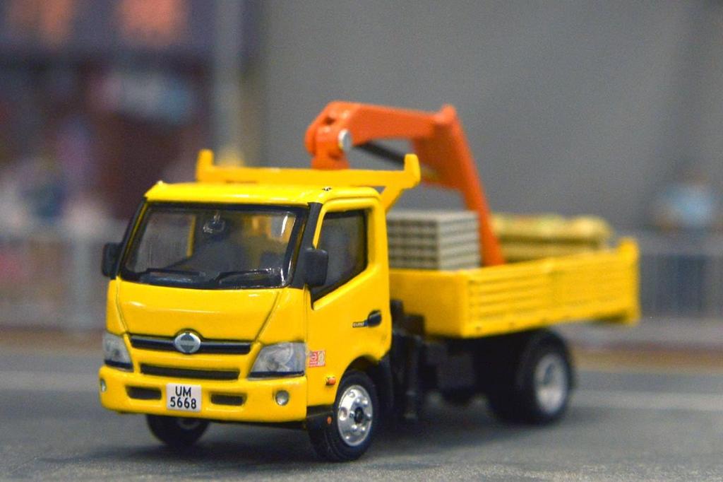 Tiny City Hino 300 Truck with Crane Литой Мини-Автомобиль 1/76 № 170