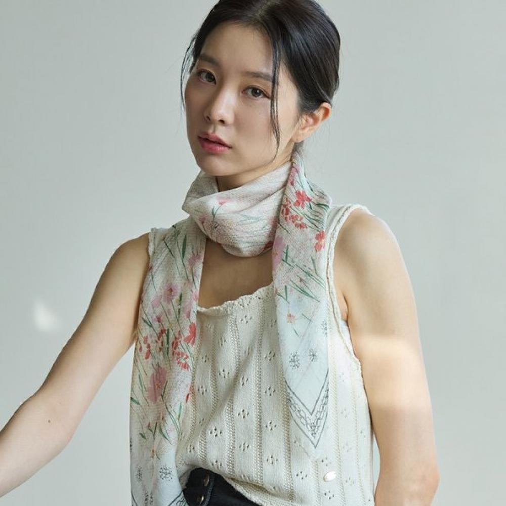 Ana Maison Quiet Blooms Silk Gigi Scarf Pmggt 1433