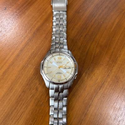 Б/у Снижение цены Citizen ATTESA радиочасы H100-T01060 Eco Drive