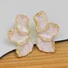 Необычные металлические белые кремовые эмалевые серьги в виде лепестков для женщин и девочек, классические модные ювелирные изделия, подарки, тренд