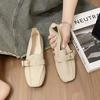 Модные женские туфли на плоской подошве, весенние новые стильные мокасины с металлической пряжкой, мягкие кроссовки с неглубоким носком, женские повседневные удобные офисные туфли