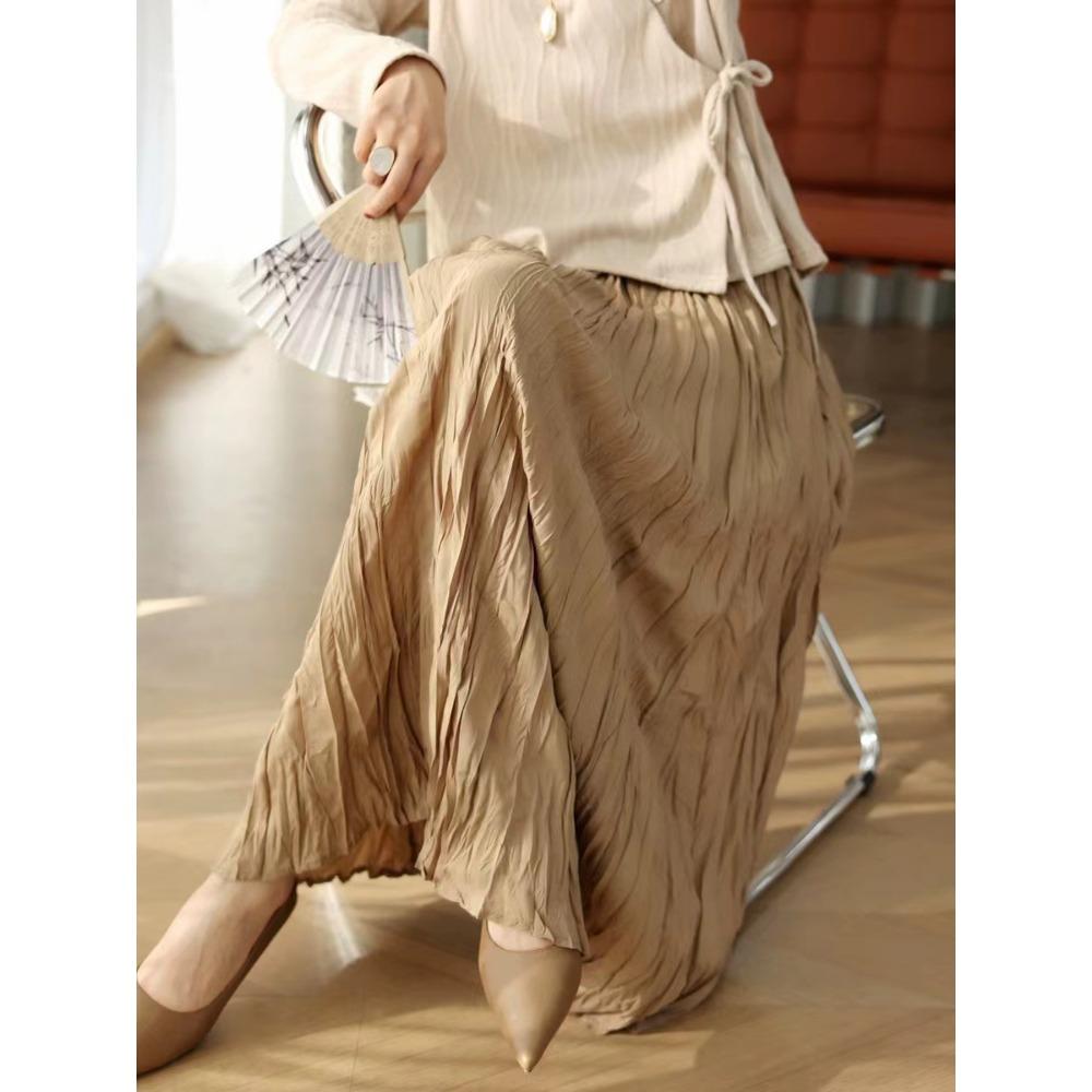 Skirt, Large Skirt, Pleated Skirt, Curved Skirt, Elasticated Waist, Crotch Pleated Skirt