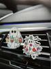 Акриловый призрачный зажим для вентиляционного отверстия автомобиля 2D добавляет праздничную атмосферу и нотку милоты в салон автомобиля.