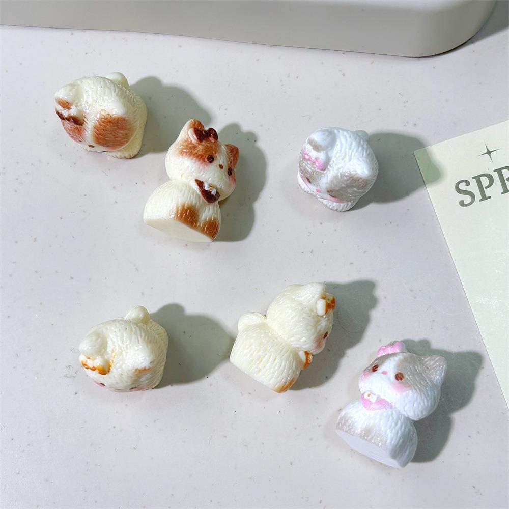 Cartoon Cute Dashboard Accessories Mini Cat Resin Garden Miniature Handicraft Accessories DIY