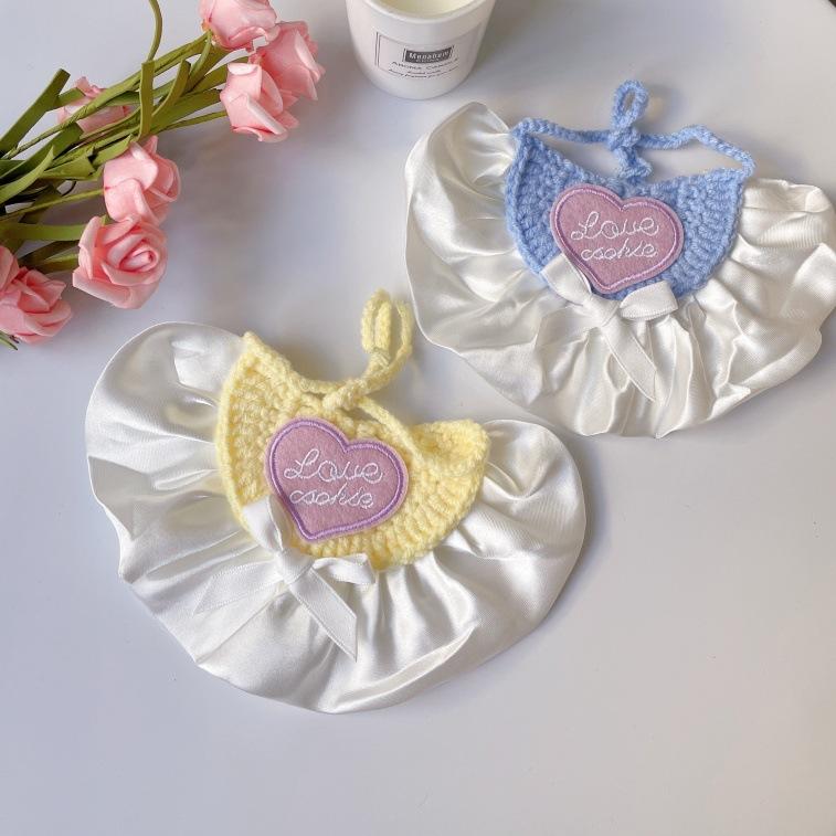 Cute Princess‑Style Cream Pet Bib Love Embroidered Bow Decor Saliva Towel for Cats Dogs
