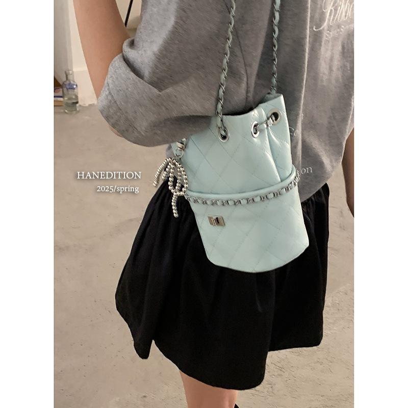 Niche Fashion Women's Small Satchel 2025 New Diamond Chain Bag Simple and Versatile Messenger Bucket Bag