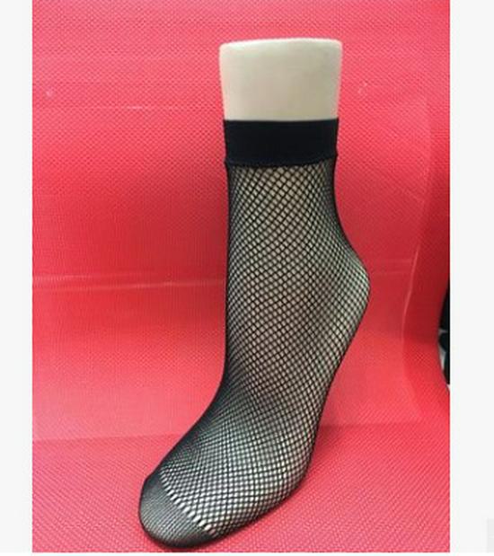Breathable Women's Summer Mesh Short Socks - Sweat-Absorbent, Stylish Fishing Mesh Design