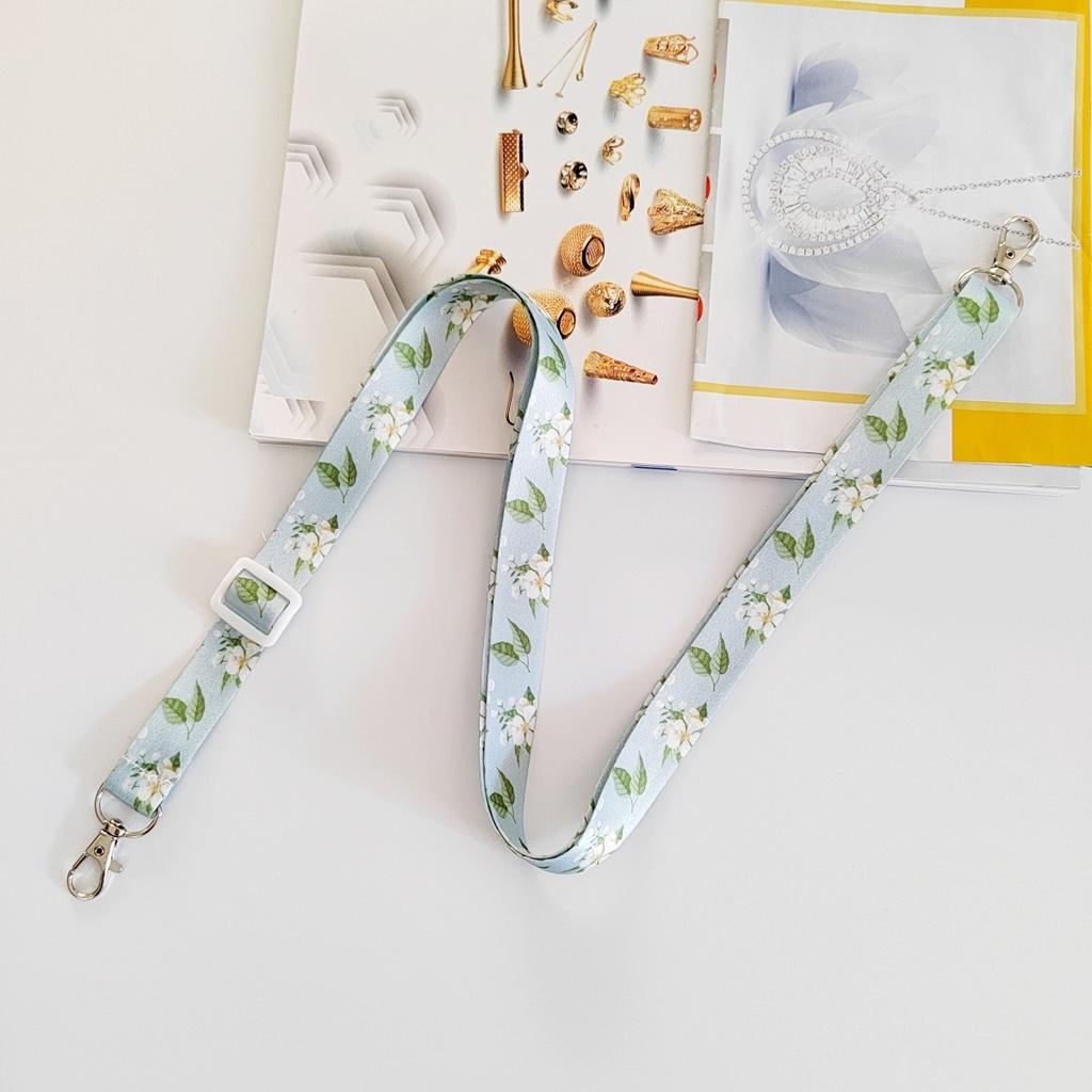 Плетеный ремень с принтом. Камера для телефона. Ремень через плечо. Женская сумка. Ремень через плечо.