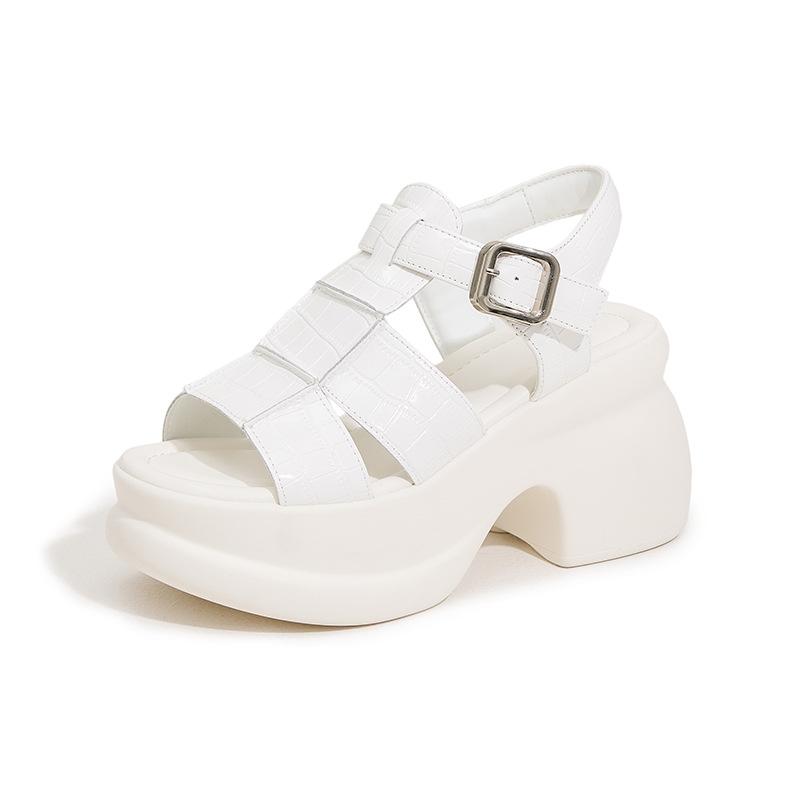 Женские летние сандалии на платформе 2025 новая обувь на высоком каблуке модные с высоким чувством толстый каблук универсальные туфли для маленьких женщин