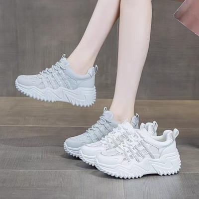 Летние сетчатые кроссовки-папа женские со стразами на толстой подошве, увеличивающие рост, легкие, с мягкой подошвой, дышащие, новая коллекция 2025, повседневные спортивные женские туфли